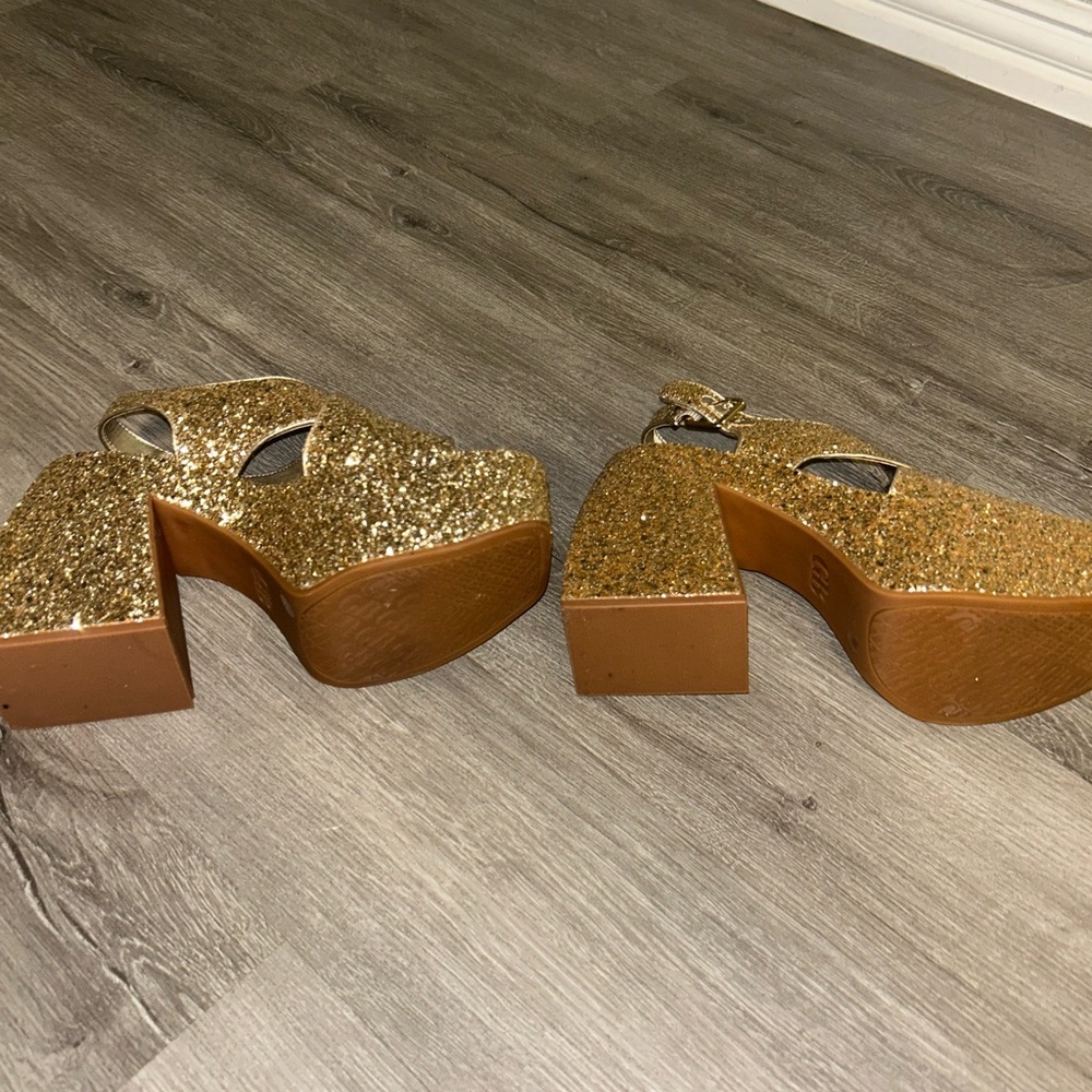 Gianni Bini Gold Glitter Sandals - Picture 5 of 6